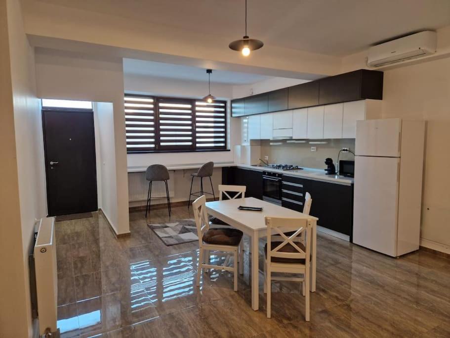 Danube Double Apartment Brăila Exterior foto